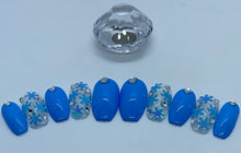 Load image into Gallery viewer, Blue Snowflake Nail Set
