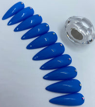 Load image into Gallery viewer, Blue Nail Set
