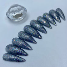 Load image into Gallery viewer, Silver Nail Set
