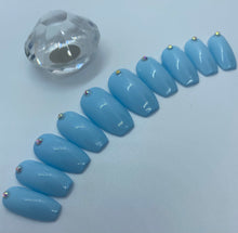 Load image into Gallery viewer, Baby Blue Nail Set
