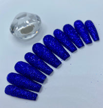 Load image into Gallery viewer, Sparkly Dark Blue Nail Set
