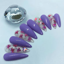 Load image into Gallery viewer, Light Purple Leaf Nail Set
