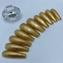 Load image into Gallery viewer, Gold Nail Set
