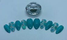 Load image into Gallery viewer, Mint Snowflake Nail Set
